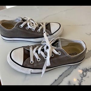 Grey converse sneakers
